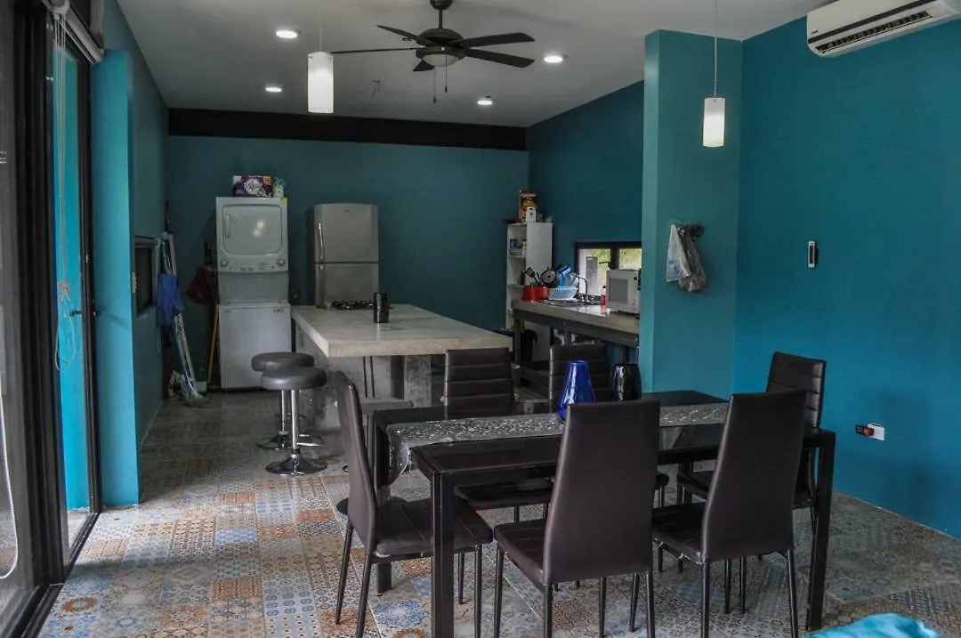 Vacation Full House With Private Pool, 3 Bedroom Чакалаль 0*,